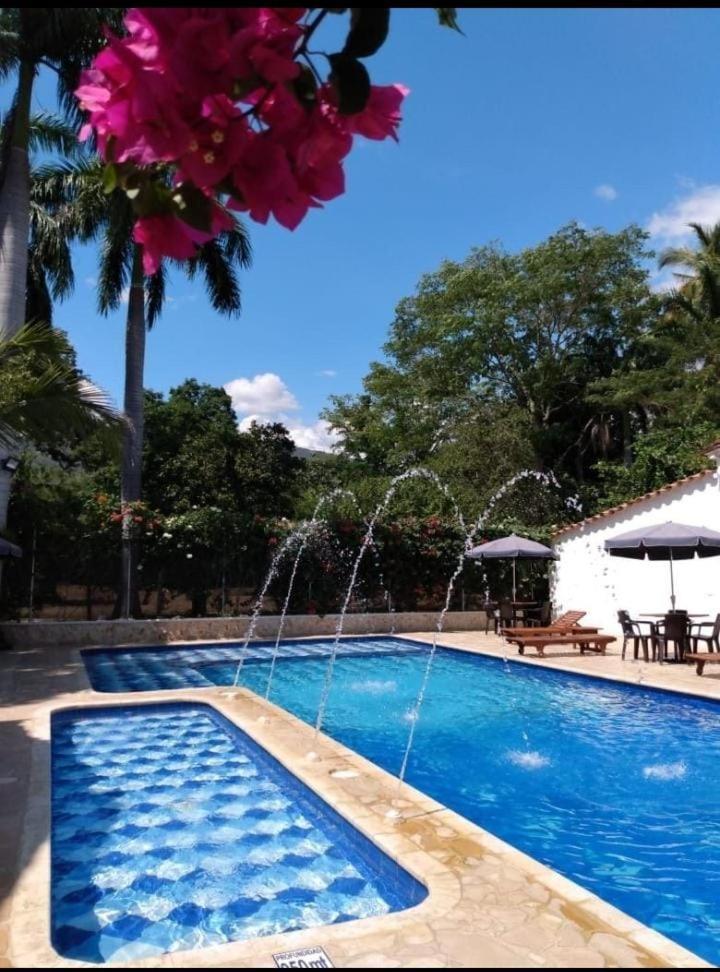 Hotel Y Restaurante Bienmesabe Santa Fe de Antioquia Luaran gambar