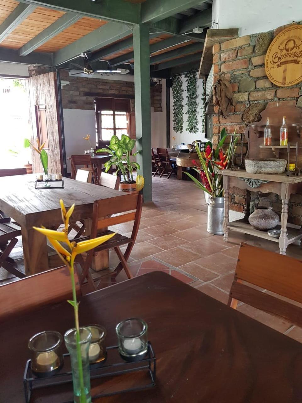 Hotel Y Restaurante Bienmesabe Santa Fe de Antioquia Luaran gambar